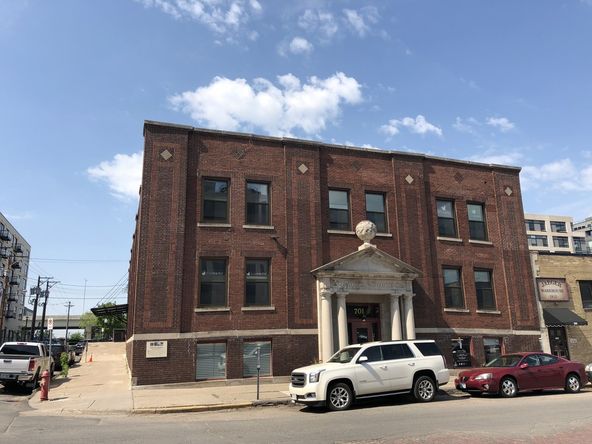 Sherwin Williams Building: 701 3rd Street North, Minneapolis, MN 55401